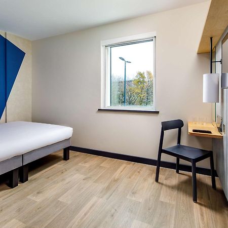 Ibis Budget Manchester Airport T2 헤일 외부 사진