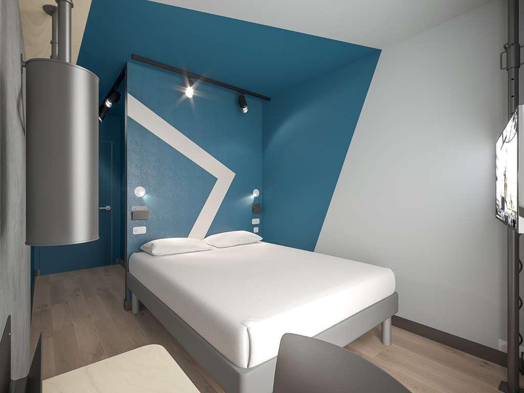 Ibis Budget Manchester Airport T2 헤일 외부 사진
