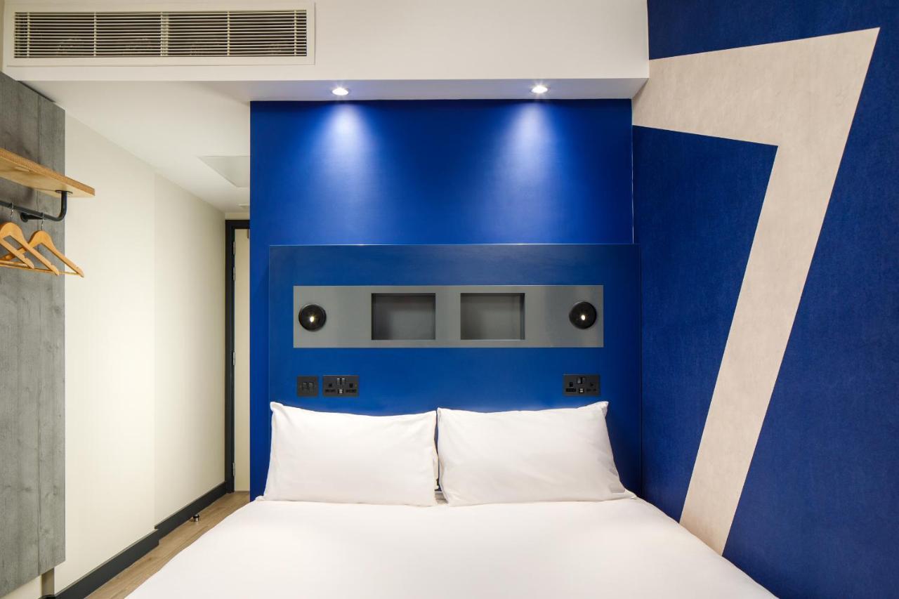 Ibis Budget Manchester Airport T2 헤일 외부 사진