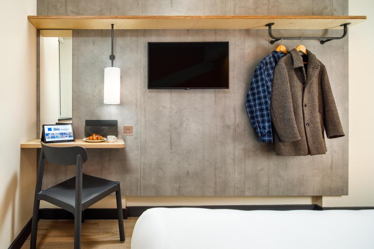 Ibis Budget Manchester Airport T2 헤일 외부 사진