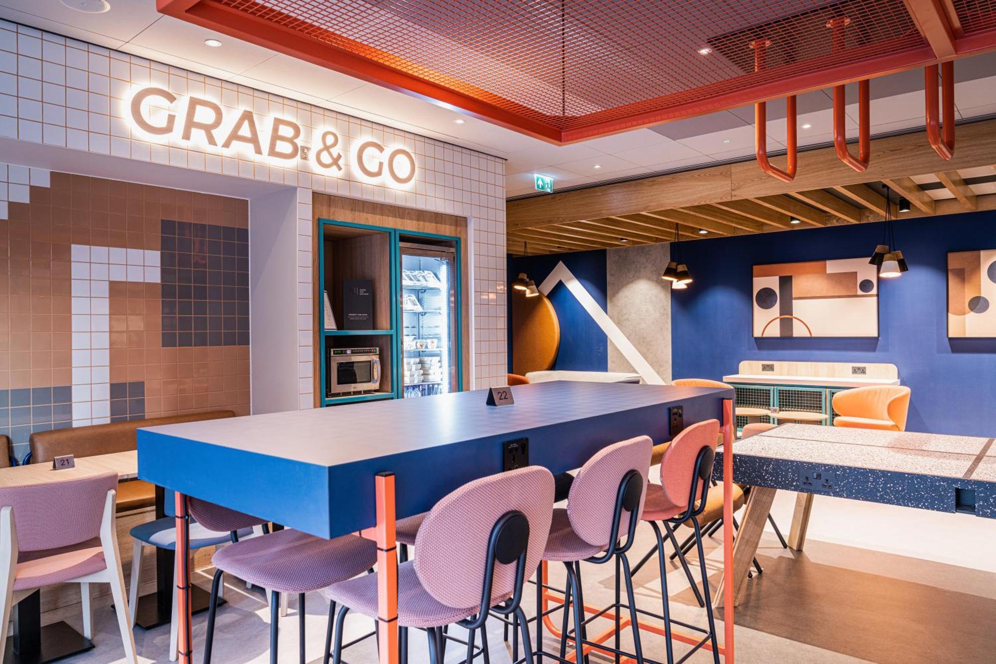 Ibis Budget Manchester Airport T2 헤일 외부 사진