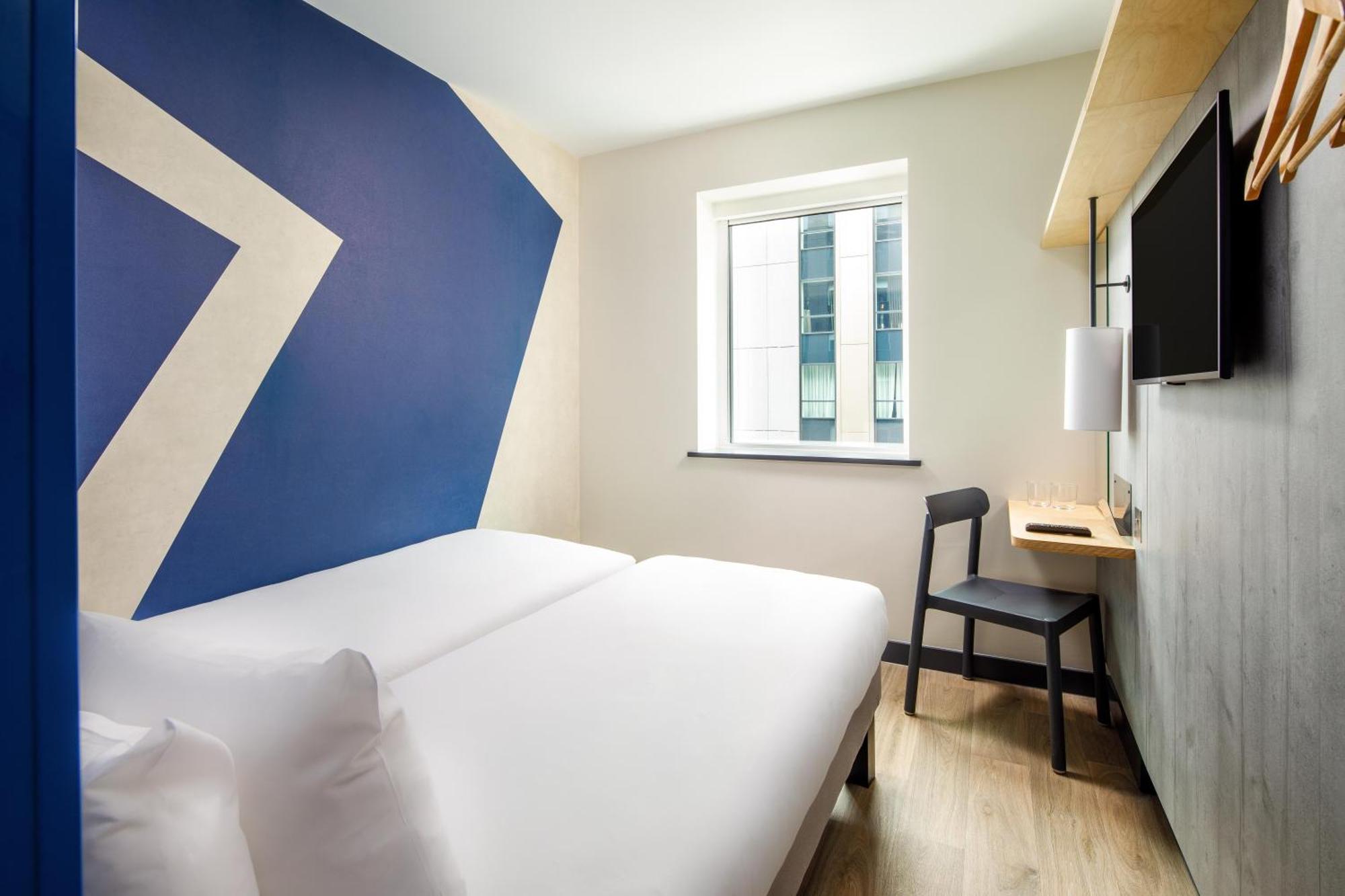 Ibis Budget Manchester Airport T2 헤일 외부 사진