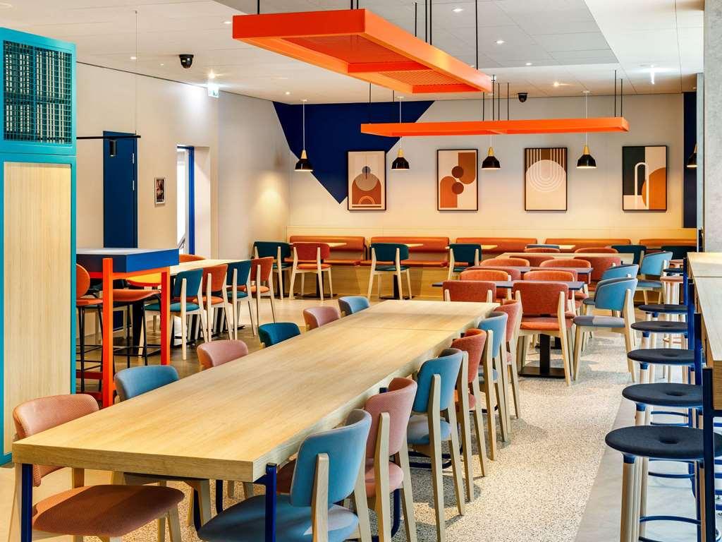 Ibis Budget Manchester Airport T2 헤일 외부 사진
